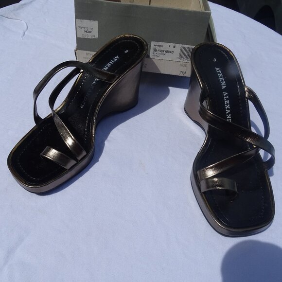 Athena Alexander Bronze Metallic Wedges  Size 8 - Picture 1 of 3